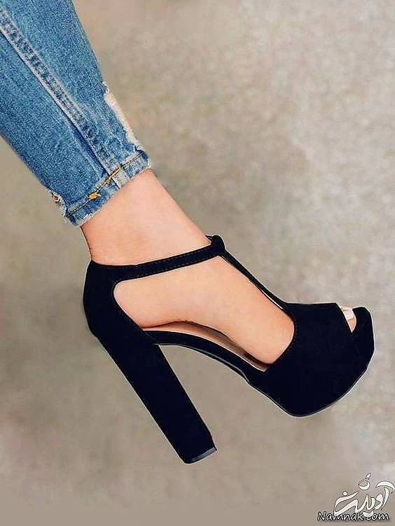 کفش پاشنه بلند 